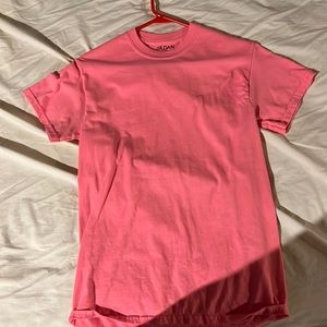Pink Gildan shirt